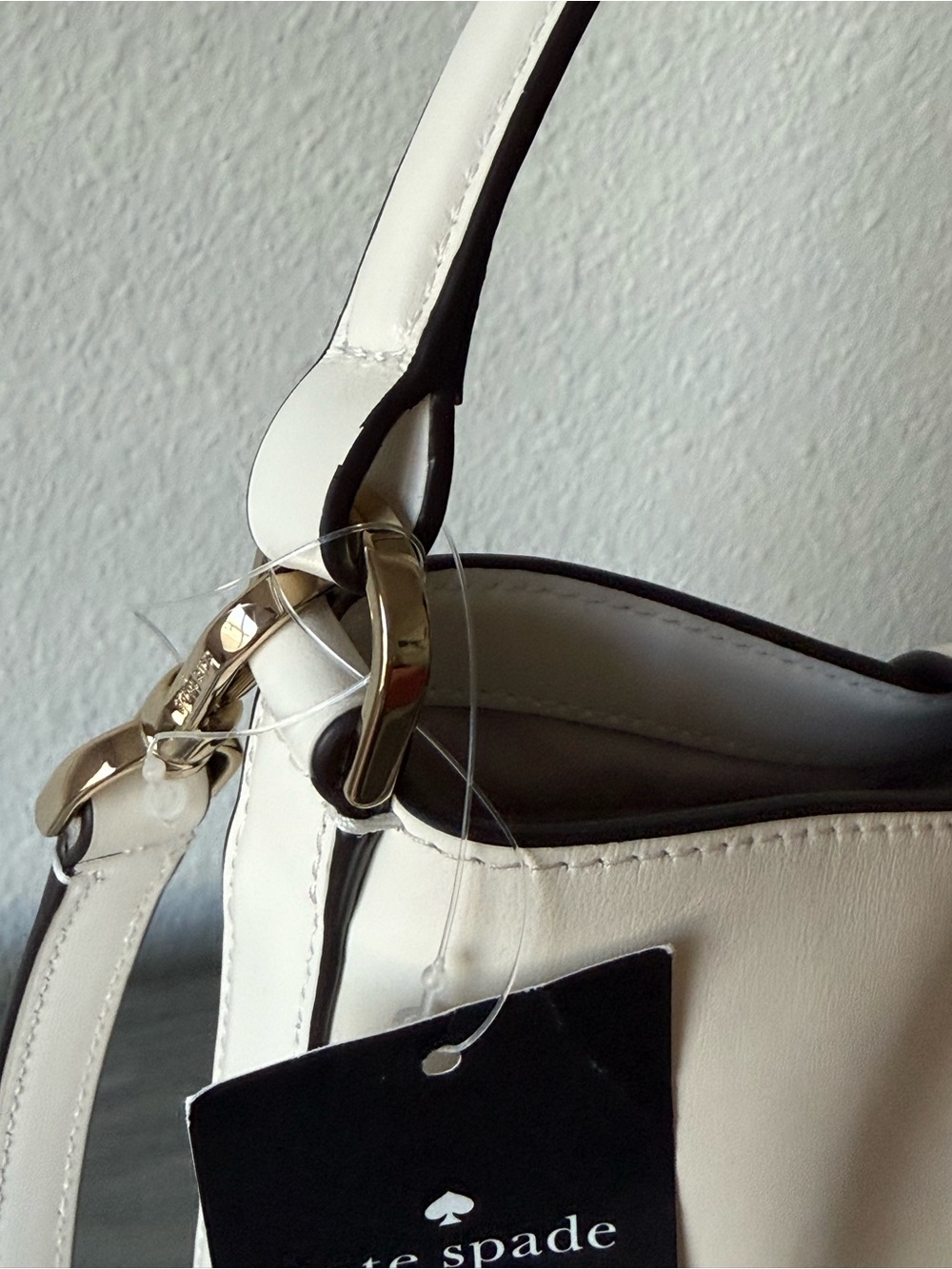 NWT Kate Spade “Reegan” KA753 smooth leather bucket bucket bag in meringue - Picture 6 of 16